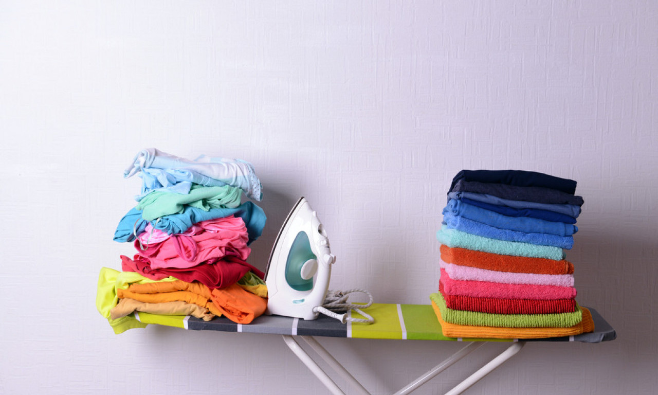 ZBOGOM PEGLI TOKOM LETA Trik sa aluminijumskom folijom slavićete kao spasenje!