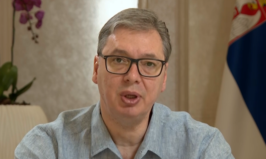 PREDSEDNIK VUČIĆ U POSETI ŠESTOČLANOJ PORODICI: Pomoću kredita za mlade rešili stambeno pitanje