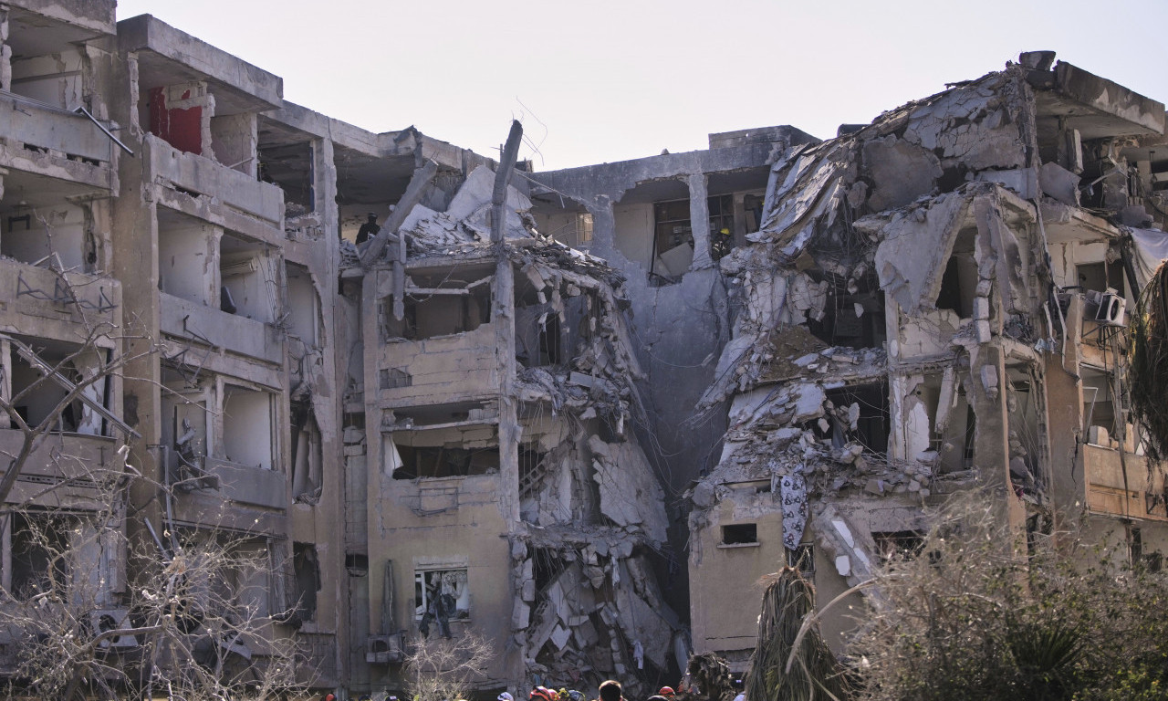 POGINUO IRANSKI STRUČNJAK ZA NUKLEARNU TEHNOLOGIJU Tragedija posle izraelskog napada na zgradu u Teheranu