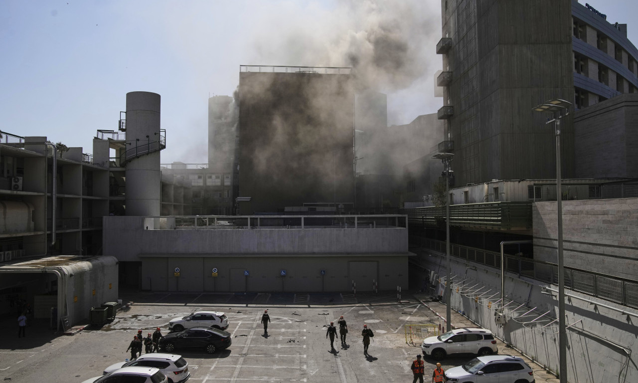 IZRAELCI NAPALI JEMEN Žestoki vazdušni udari na Sanu, čule se jake eksplozije