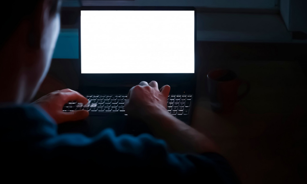 AKO STE KORISTILI PORNHUB, OVO MORATE DA ZNATE: Svi ste ugroženi