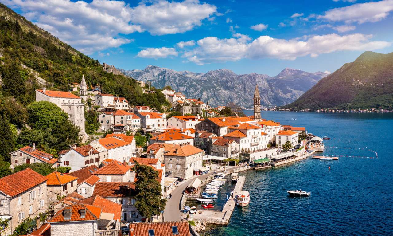 ZABRANJEN SAOBRAĆAJ KROZ JEDNO OD NAJPOSEĆENIJIH MESTA U CRNOJ GORI Ovo je razlog