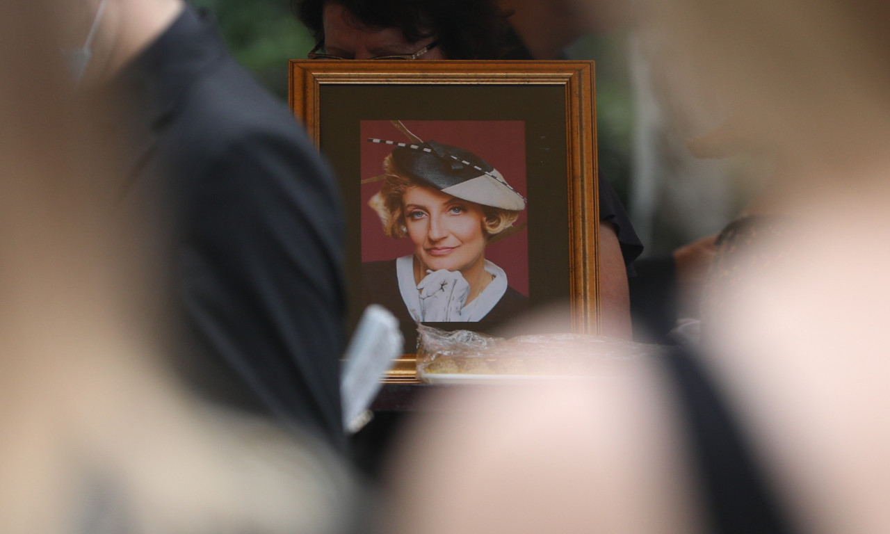 PET GODINA BEZ ISIDORE BJELICE Ovako je pričala o svojoj bolesti: "Imam kancer koji se širi kao požar"