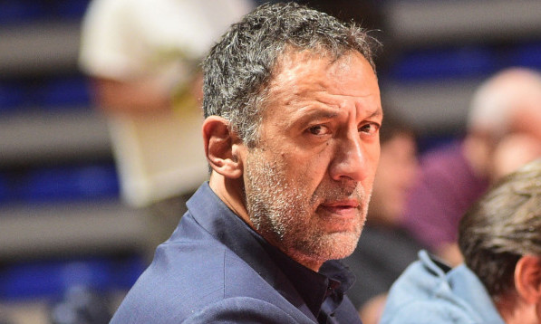 VLADE DIVAC MENJA BOLNICU! Stigle najnovije informacije o stanju legendarnog košarkaša