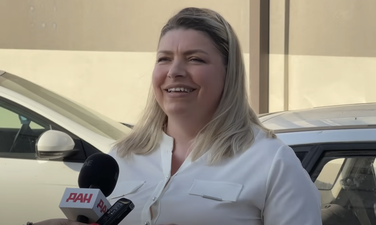 HRABRA OLJA PORODILA ŽENU U MARKETU Niko nije mogao da zaustavi suze radosnice, evo kako se sve odigralo (FOTO/VIDEO)