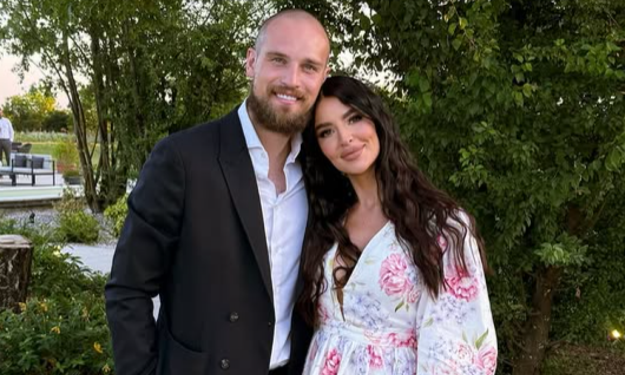 ANA I PREDRAG RAJKOVIĆ KRSTILI ĆERKU Priredili joj pravu bajku u svom luks domu na Kosmaju (FOTO)