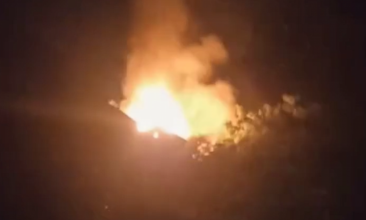 VELIKI POŽAR U KALUĐERICI Gore barake u centru! (VIDEO)