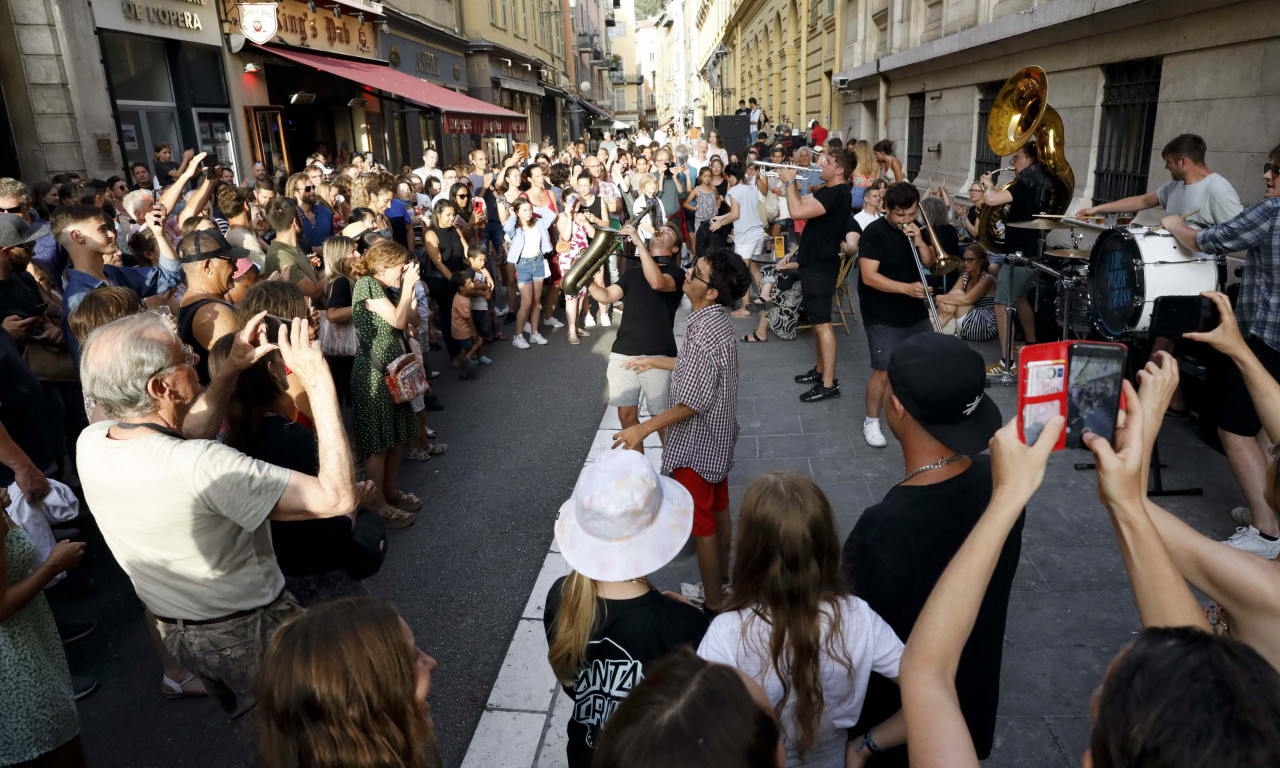 HOROR NA MUZIČKOM FESTIVALU Više od 140 Francuza prijavilo napad iglama, uhapšeno više počinilaca