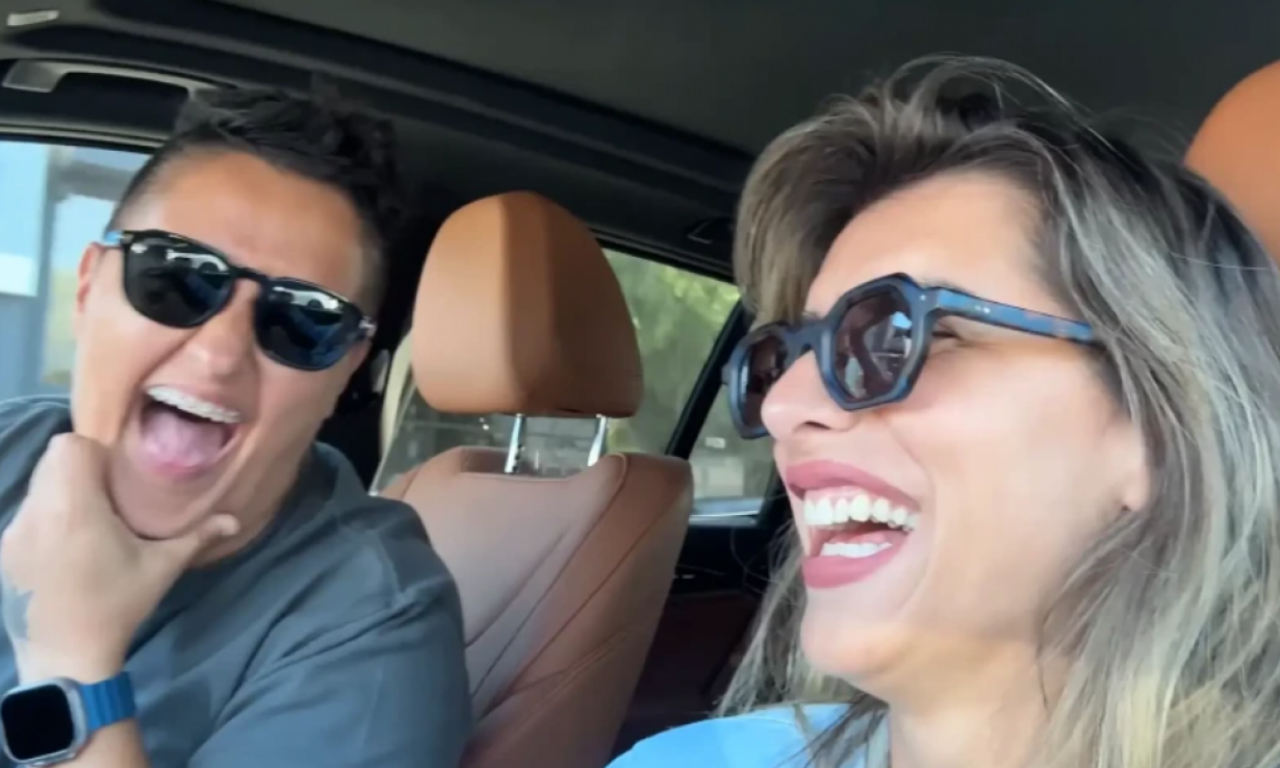 UHVAĆENE NA AERODROMU Marija Šerifović i Jovana Pajić stigle sa odmora - pevačica otkrila da li ostaje u Zvezdama Granda