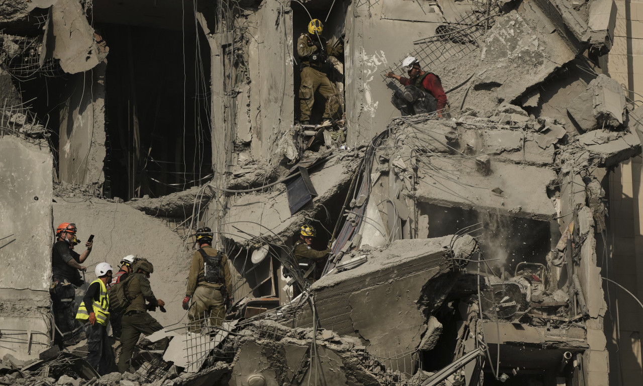 SATELITSKI SNIMCI IZ IRANA KRUŽE SVETOM Pogledajte šta se vidi na njima! (FOTO)