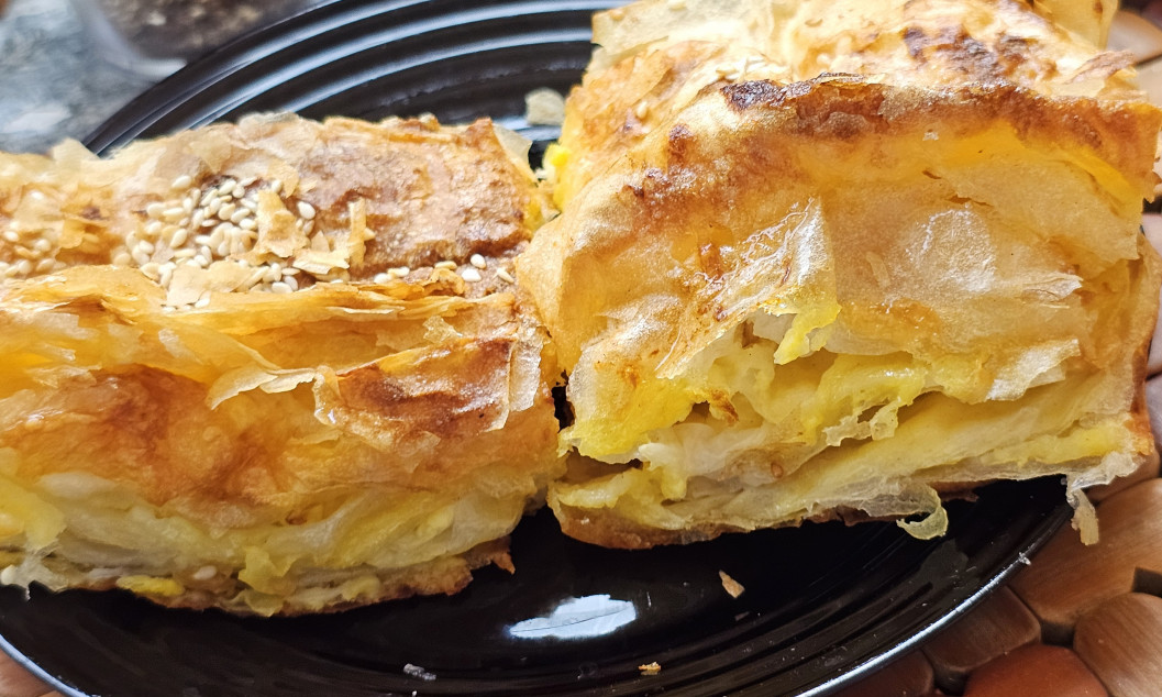 PAKETIĆI SVAKI ZA SEBE ĆE VAM POSTATI OMILJENI Puni su nadeva, lako se spremaju i tope se (VIDEO/FOTO)