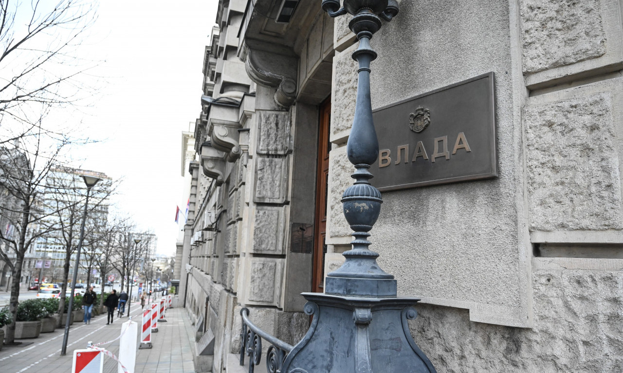 OVO JE PRVA MERA VLADE SRBIJE ZBOG RASTA CENE NAFTE Hitna odluka!