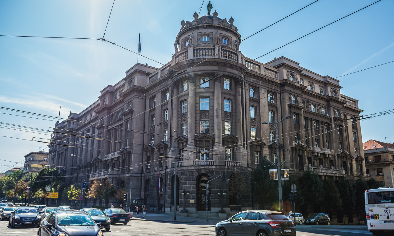 MACUT I REKTORI FAKULTETA U BLOKADI NA SASTANKU Danas odluka o ovim temama