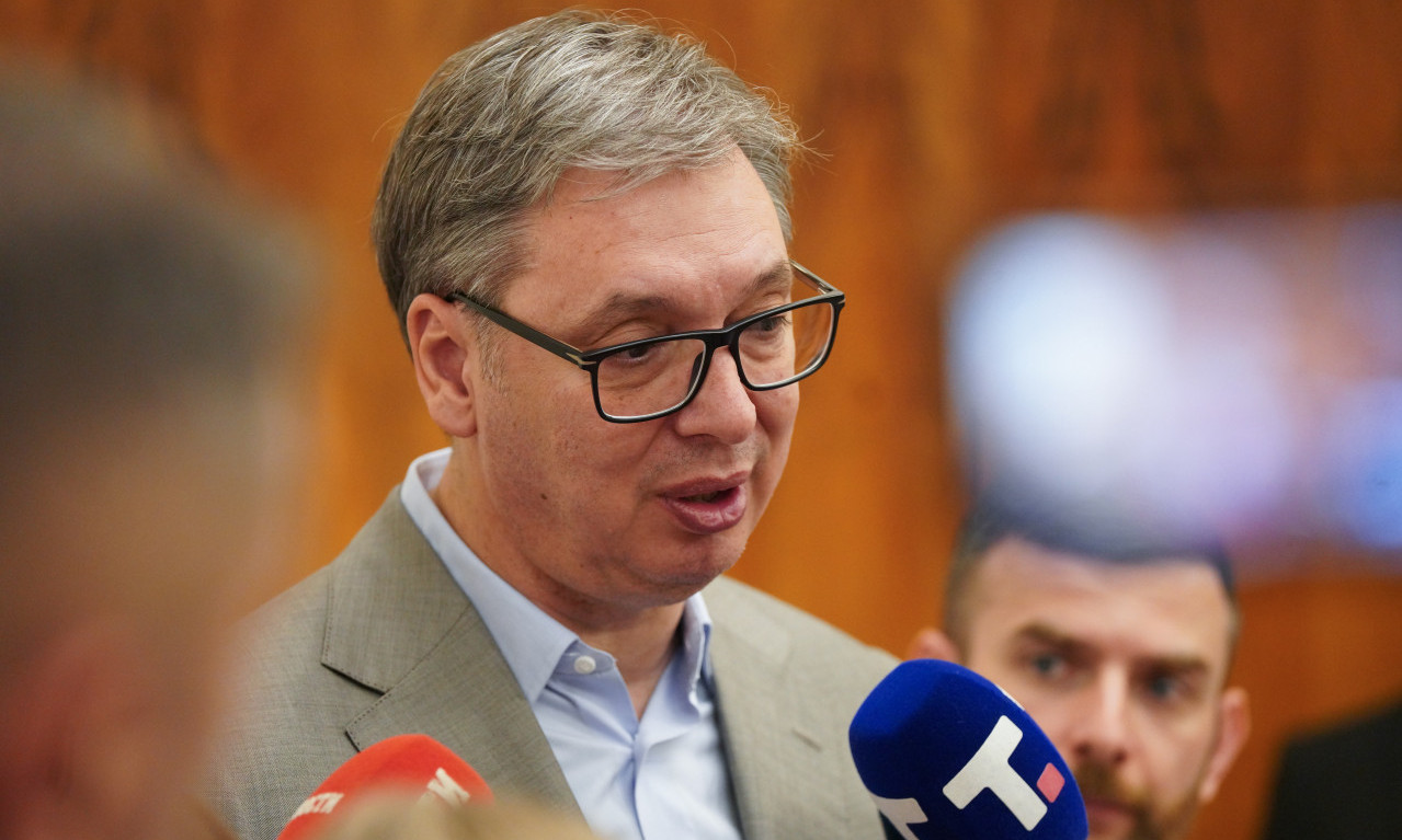 NJIHOVOJ POLITIČKOJ PRIČI SE RADUJEM, BIĆE NAM MNOGO LAKŠE DA IH POBEDIMO Vučić brutalno odgovorio na napade blokadera