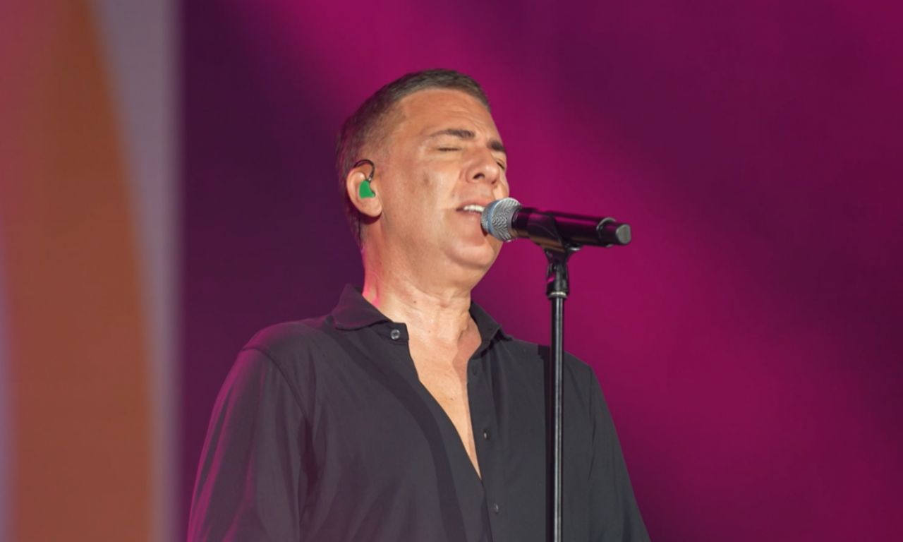 ŽELJKO JOKSIMOVIĆ ODUŠEVLJEN PUBLIKOM U JAJCU: "Magična noć na vodopadu" (FOTO)