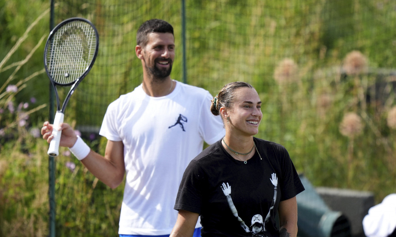 ĐOKOVIĆ I SABALENKA RUŠE INTERNET Omiljeni teniski par opet uhvaćen zajedno (FOTO)