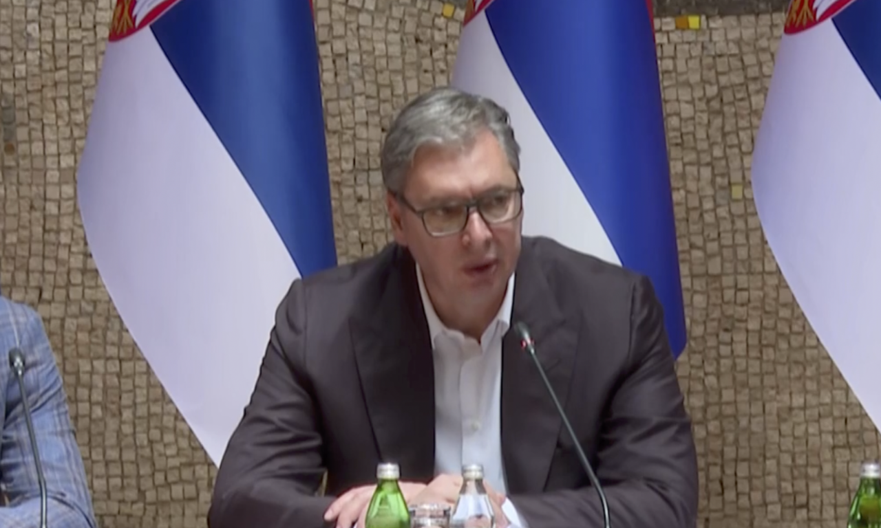 VUČIĆ NA MEĐUNARODNOM FORUMU STUDENATA U PALATI SRBIJA: Glavna tema skupa "Sloboda i suverenost naroda u 21. veku"
