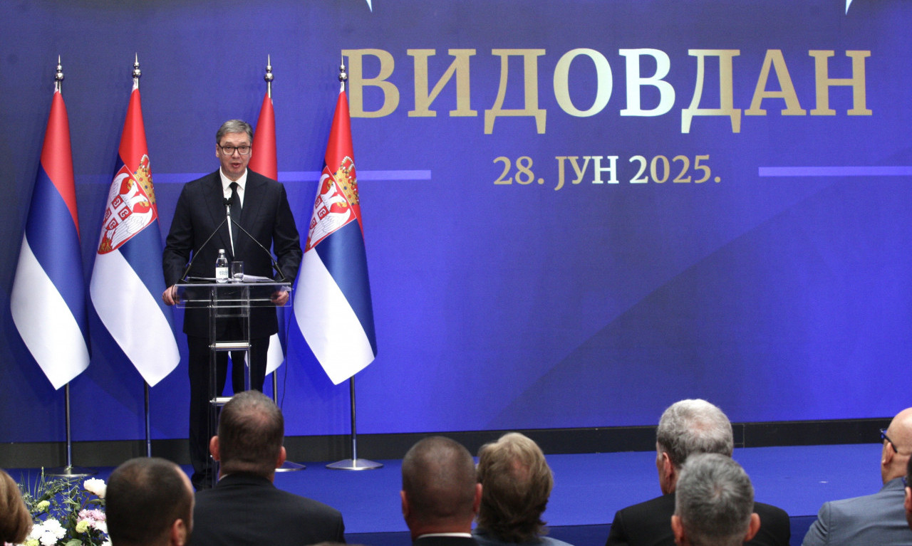 VUČIĆ URUČUJE VELIKA ODLIKOVANJA ZA VIDOVDAN "Uvek smo pobeđivali - kada smo znali da se žrtvujemo za Srbiju"  (VIDEO)