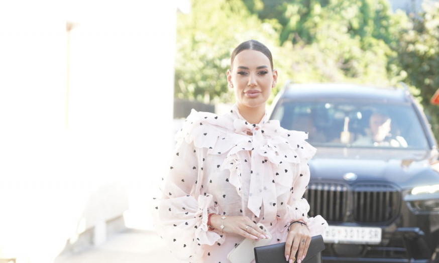 "GOBELJA NE BI CECU ODBIO" Katarina Grujić blistala na svadbi Zorice i Kemiša, ali je sve potresla ovom izjavom (VIDEO)