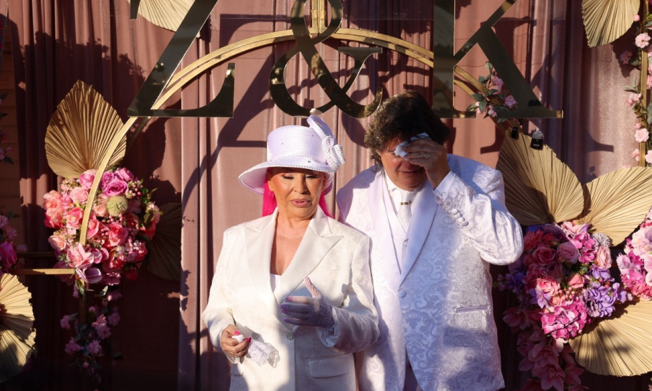 KEMIŠ OKUPAN U ZNOJU, ZORICA KAO TINEJDŽERKA Na svadbu došao čak i Vulin - K1info je snimio sve (FOTO + VIDEO)