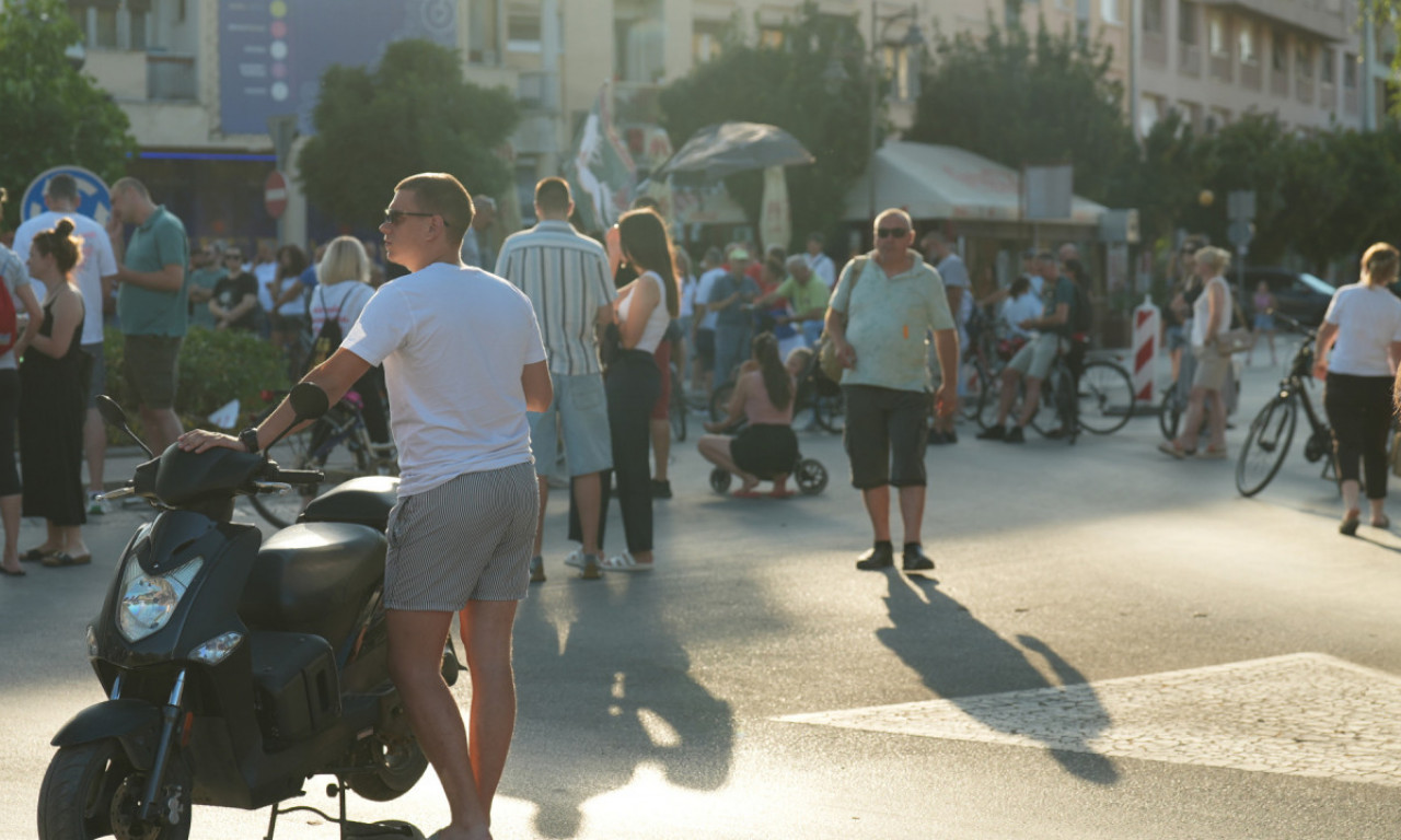 ŠTA JE VEČERAS BLOKIRANO U BEOGRADU I SRBIJI? Male grupe prave veliki haos (FOTO/VIDEO)