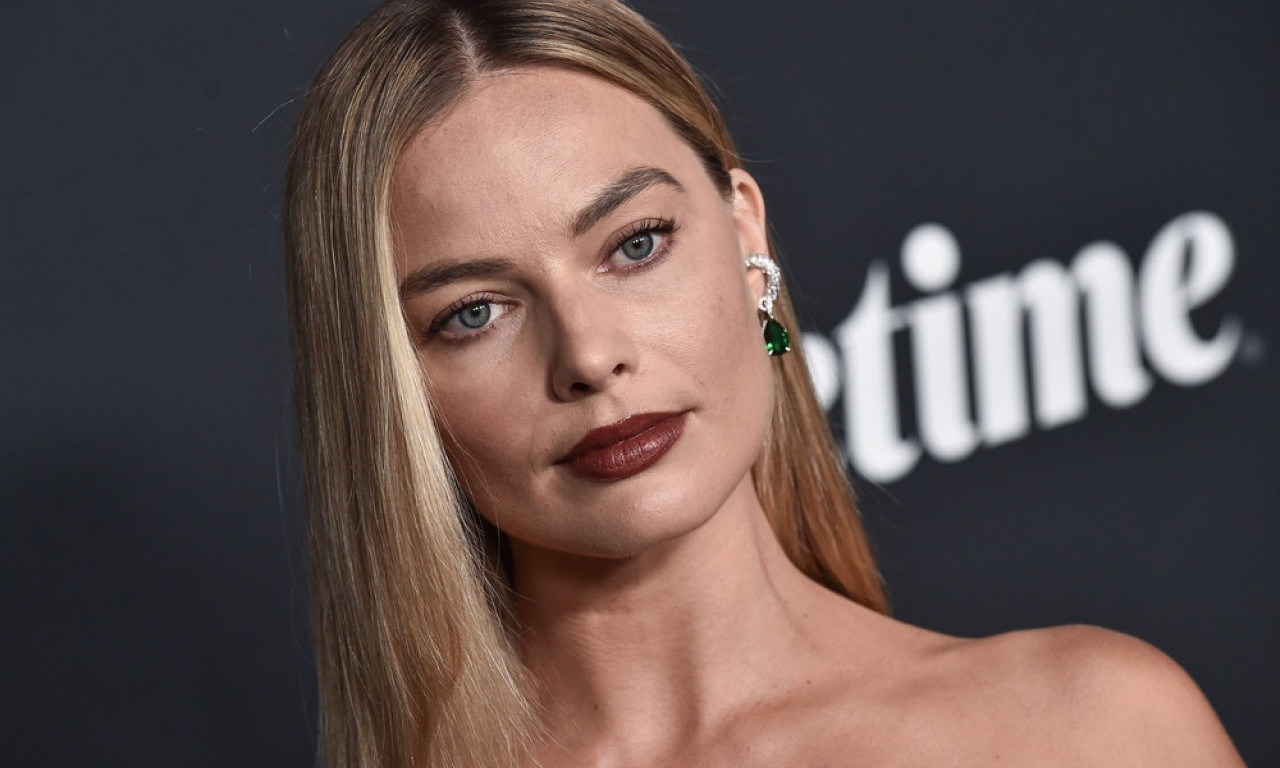 NEDELJNI HOROSKOP Zvezde šalju šanse, ali i opomene – evo kome se smeši ljubav, a kome stres na poslu