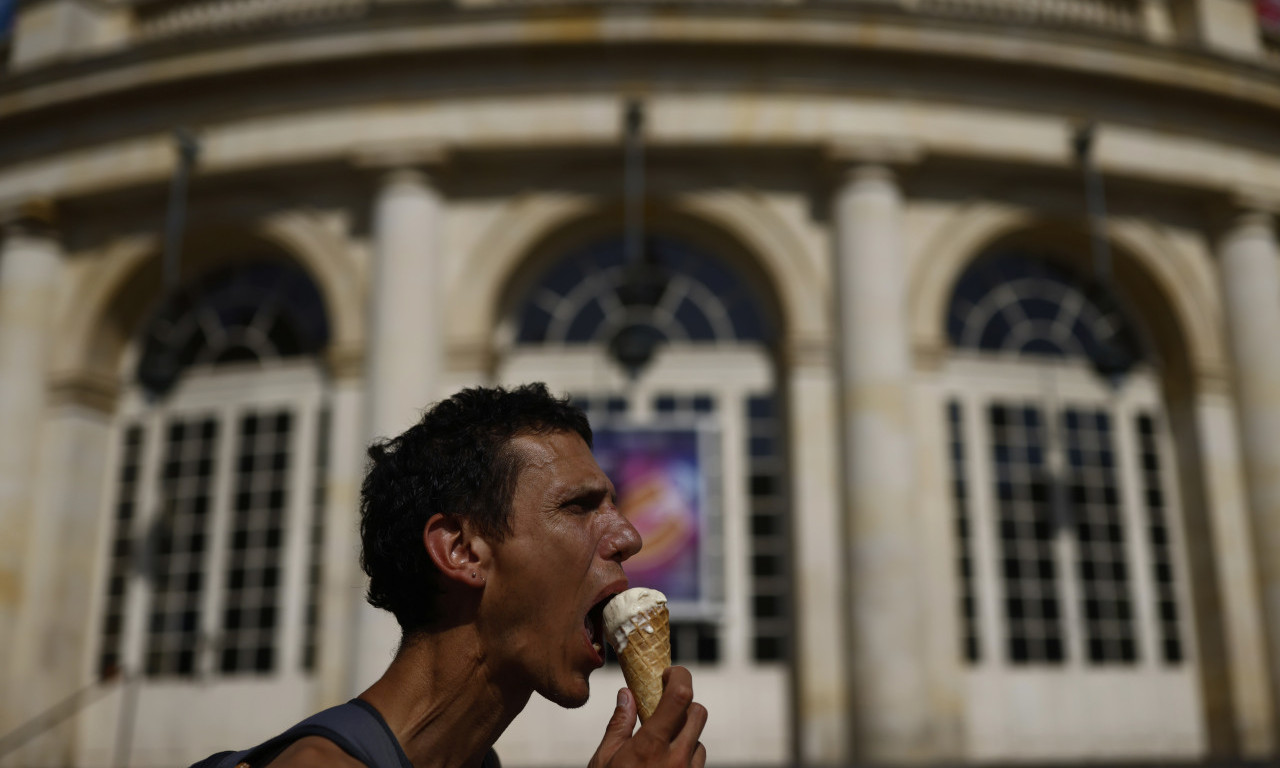 U SRBIJI IZMERENO 40 STEPENI U ovom mestu gori zemlja! Evo gde je najprijatnije, svi idite tamo ako možete