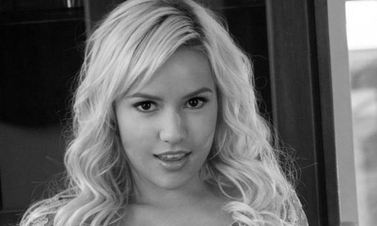 PREMINULA GLUMICA ZA ODRASLE Telo pronađeno u njenom domu, uzrok smrti još nepoznat - imala je samo 28 godina