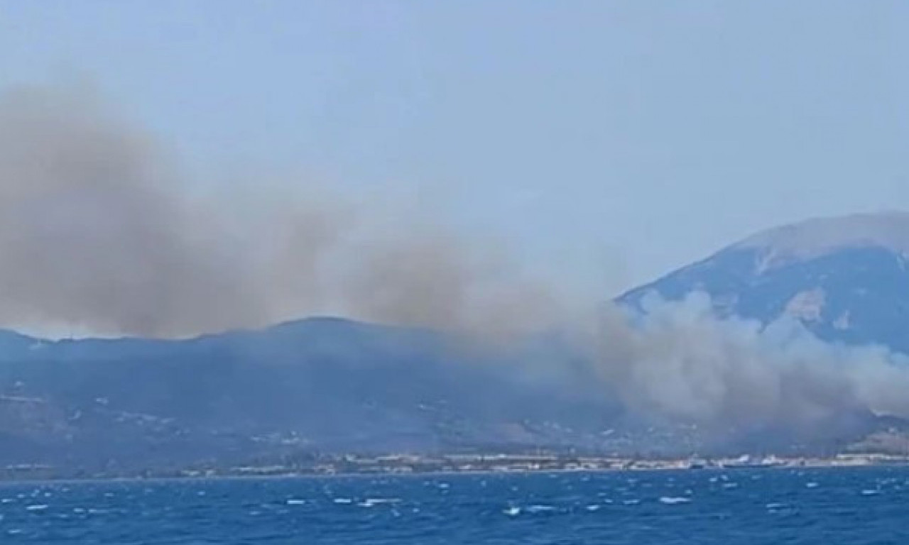 POŽAR GUTA SITONIJU! Srpski turisti beže od plamena, u toku evakuacija hotela (VIDEO)