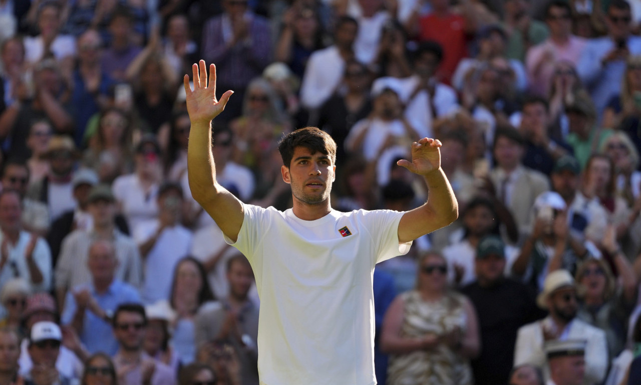 ALKARAZ U OSMINI FINALA VIMBLDONA: Savladao Štrufa, pa zakazao duel sa Rubljovim!