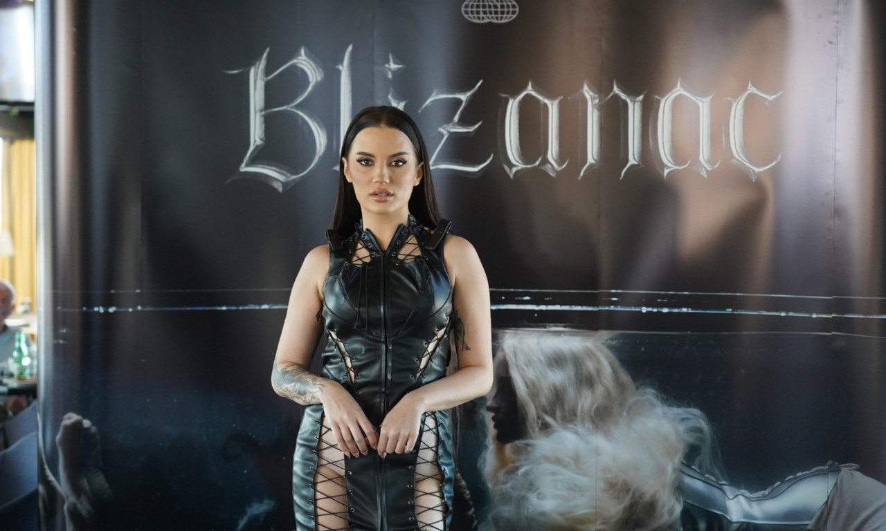 NEKADA PEVALA ZA 50 EVRA, A SADA PREDSTAVILA SKUP ALBUM Barbara Bobak obučena brutalno, pa pomenula Darka Lazića