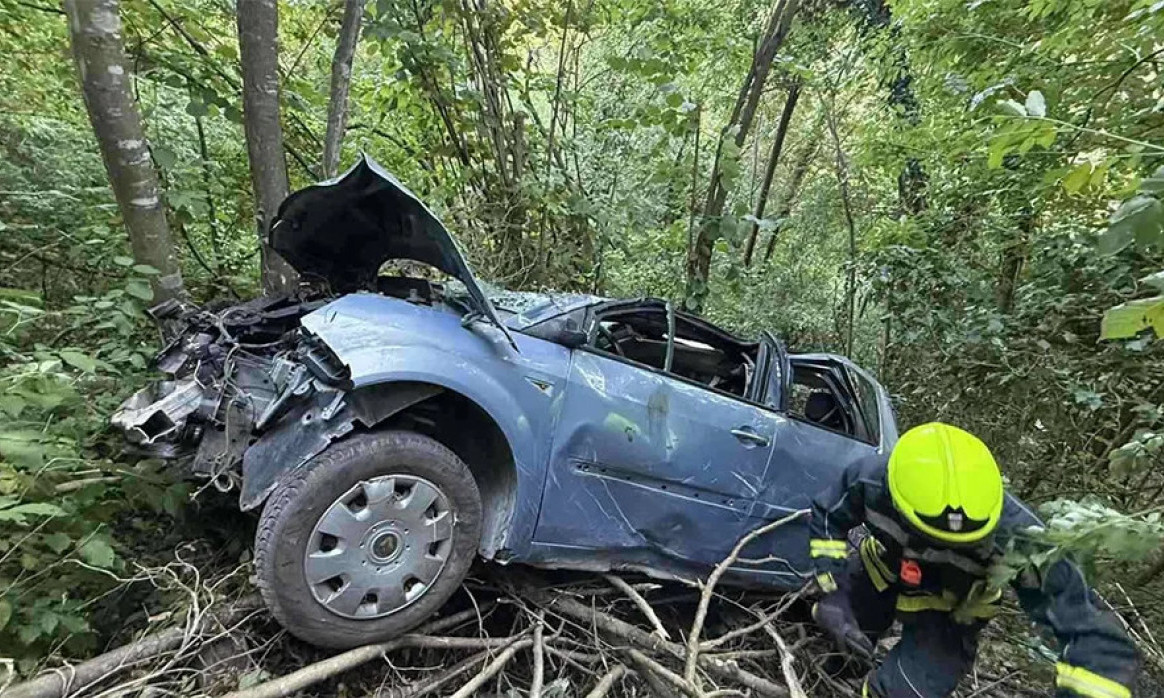 DVA DEČAKA PALA U PROVALIJU U I PREŽIVELA: Meštani u šoku, svi govore o čudu