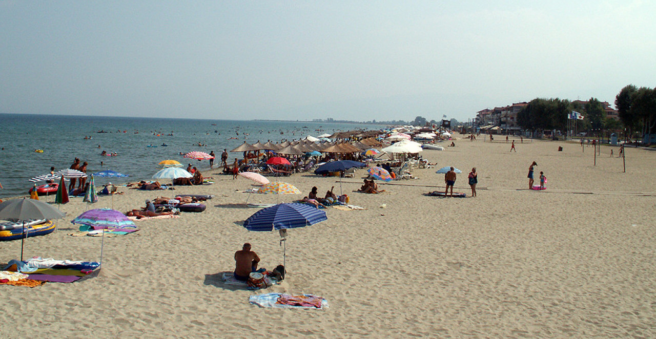OVO JE PLAŽA NA KOJOJ SE UTOPIO SRBIN U GRČKOJ Nesrećni čovek prebačen je u bolnicu gde je izdahnuo