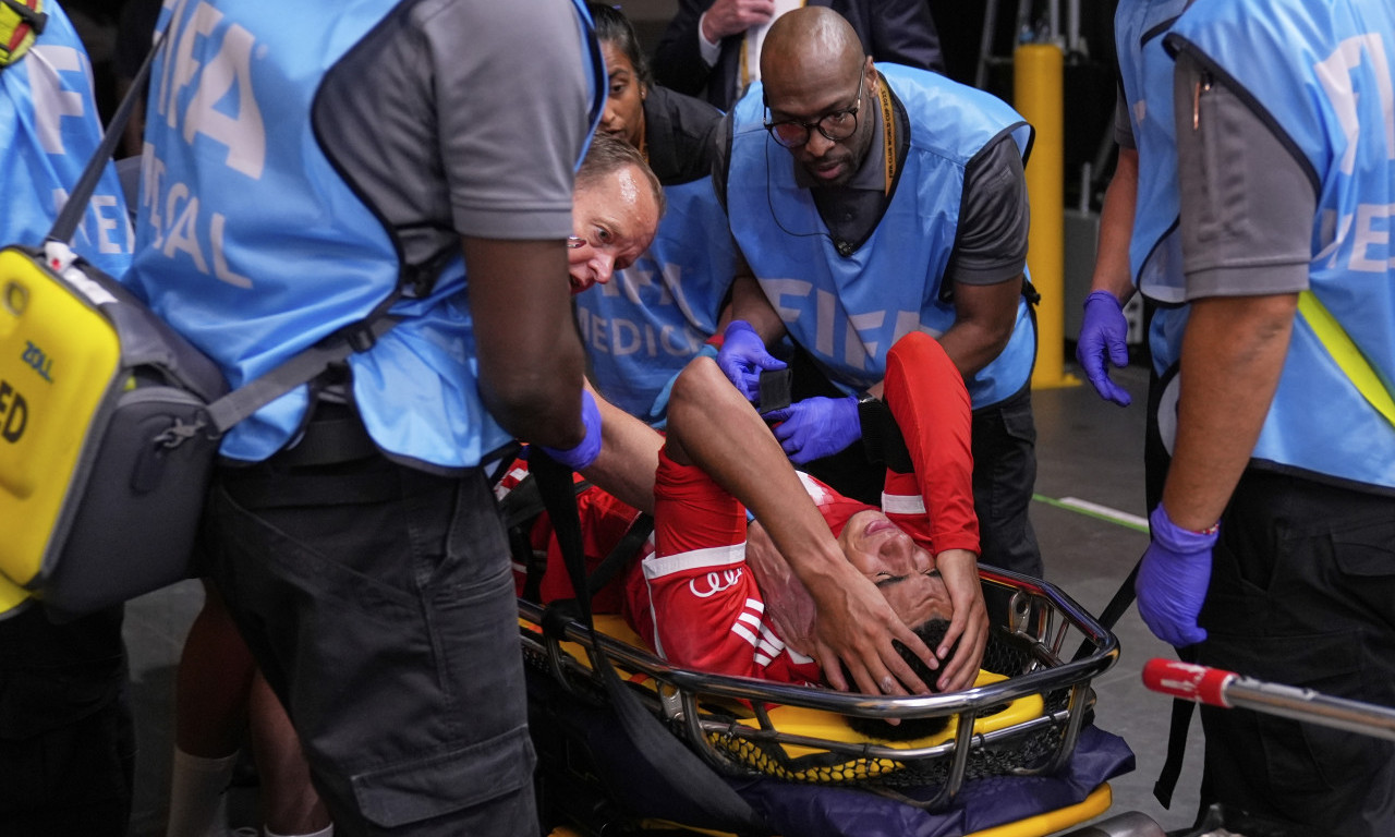 MUSIJALA NIJE SAMO POLOMIO NOGU! Situacija Bajernove zvezde je još lošija nego što se mislilo - ovo su detalji (FOTO)