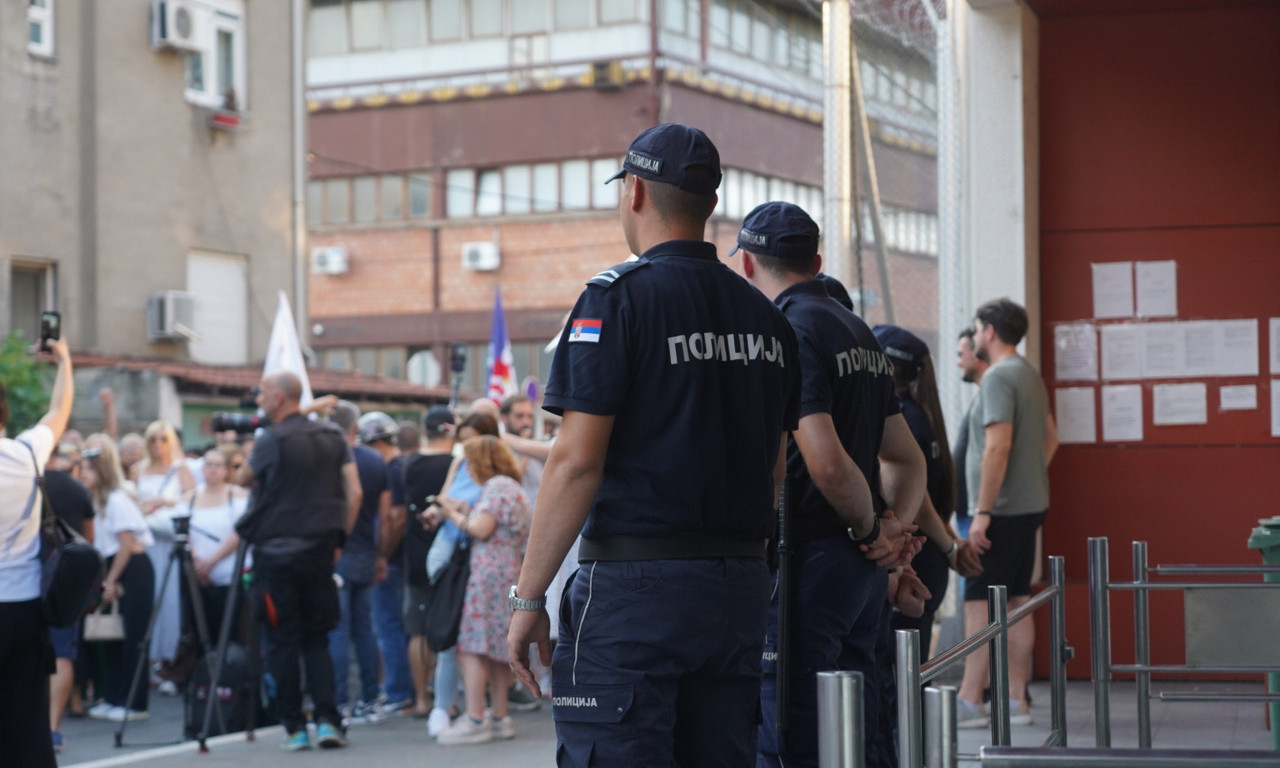 SPREMALI NASILNU PROMENU VLASTI Optužnica protiv šestorice, evo kako su dogovarali državni udar, detaljno