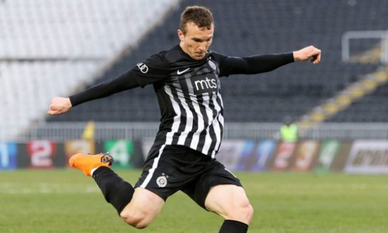 ZANIMLJIV TRANSFER NA KIPRU: Bivši fudbaler Partizana pojačao AEK pred duele sa "crno belima"