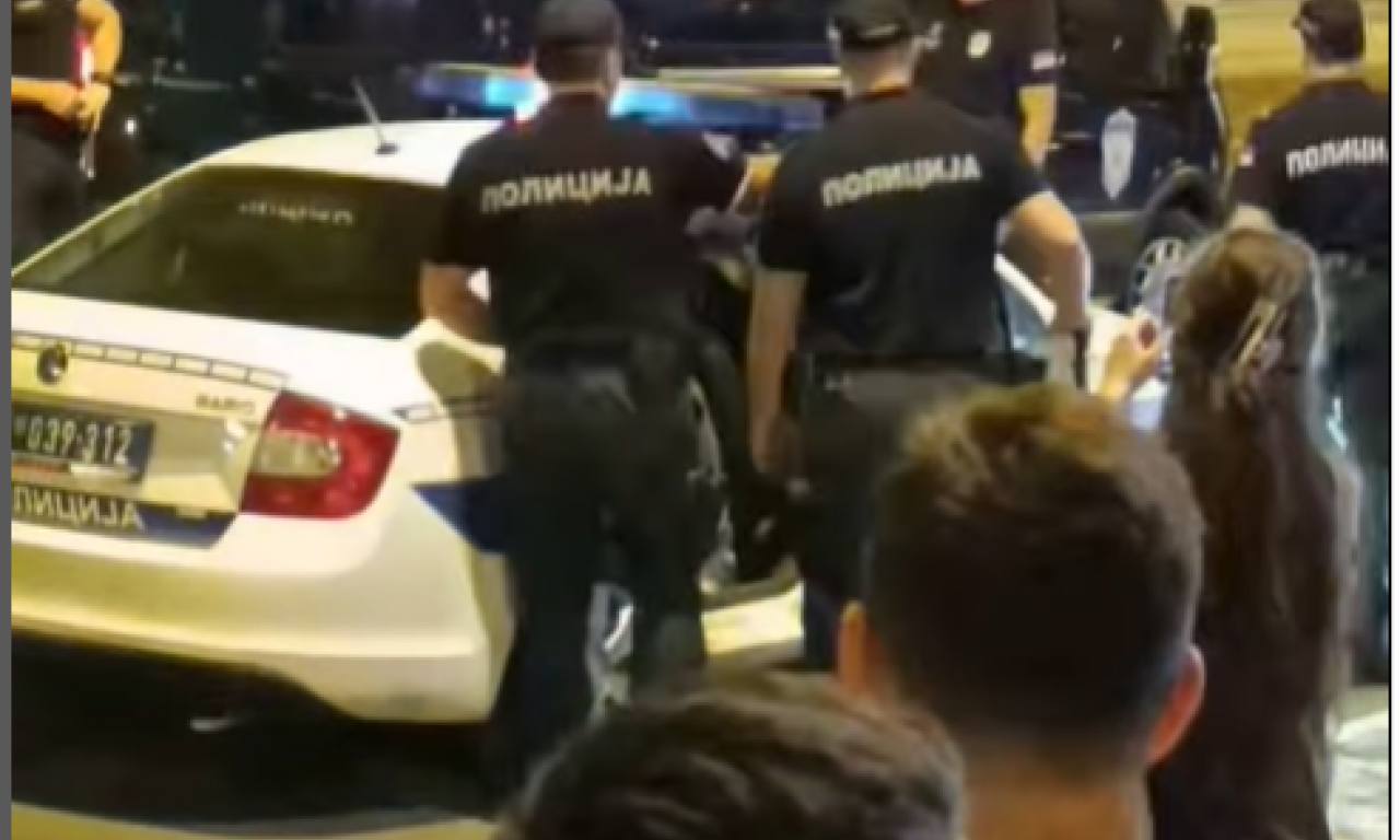 POKUŠAO AUTOMOBILOM DA PROĐE KROZ BLOKADU: Policija odmah uhapsila vozača u Novom Sadu! (VIDEO)