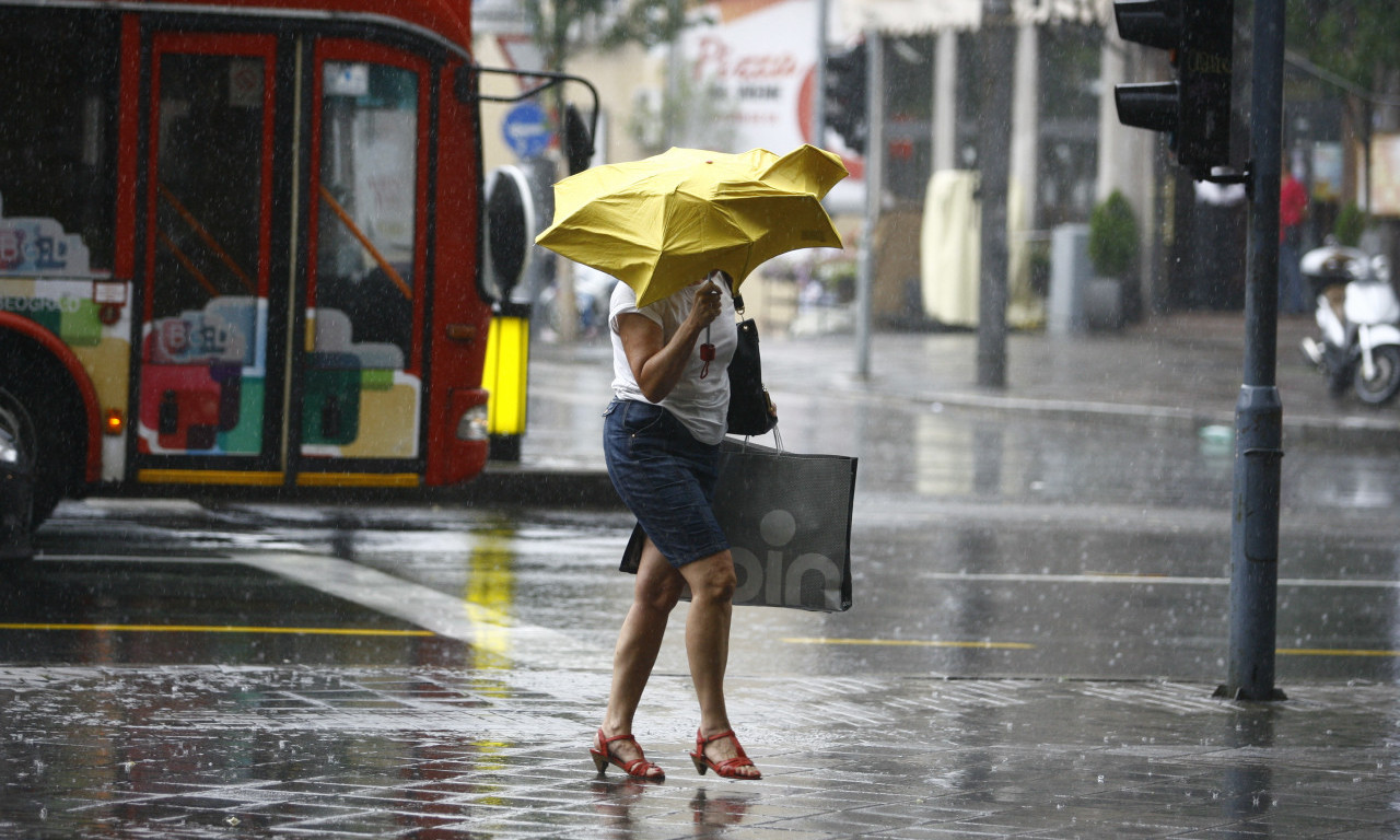 TAČNO OVOG DATUMA TEMPERATURA SKAŽE ZA 10 STEPENI Ali sa kišom još nije gotovo - evo do kada se očekuju nepogode (FOTO)