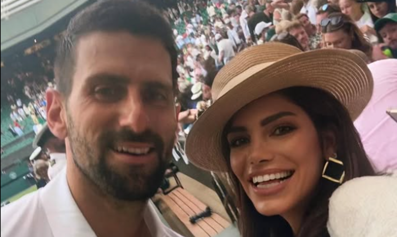 KO JE ZANOSNA CRNKA U NOLETOVOM ZAGRLJAJU? Svi je već povezuju sa Bogdanovićem, a sada je na Vimbldonu (FOTO)