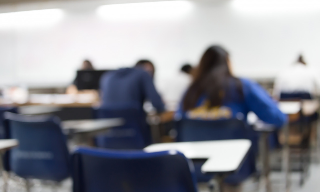 KOLEKTIV VISOKE ZDRAVSTVENE ŠKOLE: Osoblje na miran način došlo na radna mesta, potrebno sačuvati proces rada