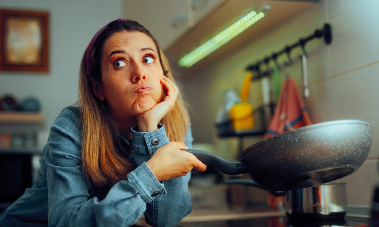 DA LI SE BACA IZGREBAN TIGANJ?  Evo kada je bezbedan, a kada ga morate hitno baciti!