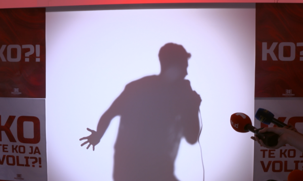 SVI SE PITAJU KO JE PEVAČ KOJI STOJI IZA PROJEKTA "KO TE KO JA VOLI" Da li je u pitanju Milan Stanković? (VIDEO)