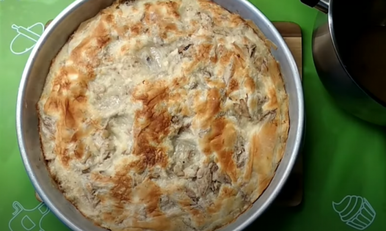 JESTE LI PROBALI TIRIT PITU? Starinski bosanski recept da prste poližeš