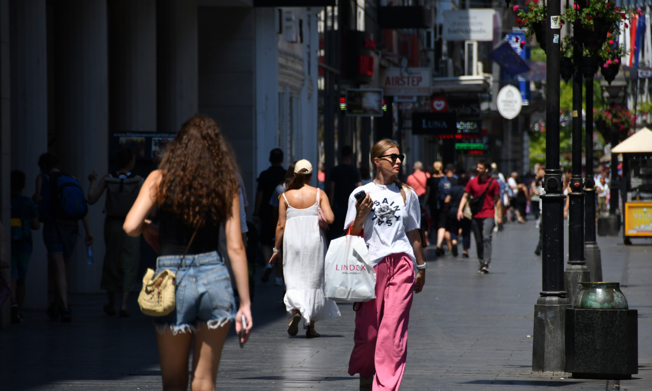 PAKLEN DAN PRED NAMA: Sunce prži, živa u termometru skače na kritičnih 37 stepeni!