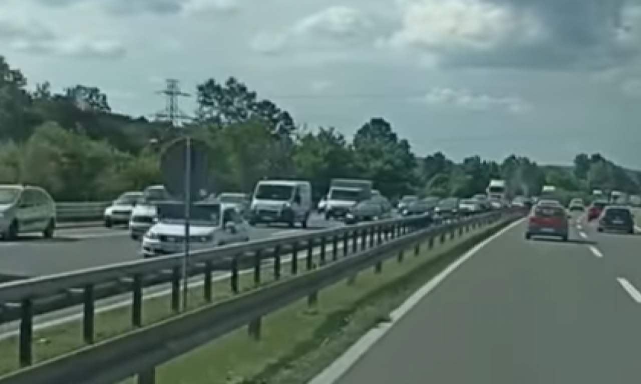 KARAMBOL NA OBILAZNICI OKO BEOGRADA: Lančani sudar šest vozila u tunelu, ništa bolje ni na auto-putu kod Vrčina! (VIDEO)