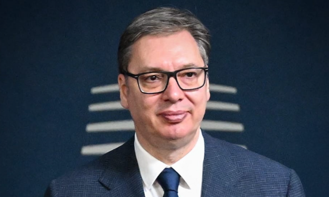 VUČIĆ JE DOČEKAO VELIKOG SRPSKOG PRIJATELJA: Pogledajte dirljiv susret dva lidera! (FOTO)