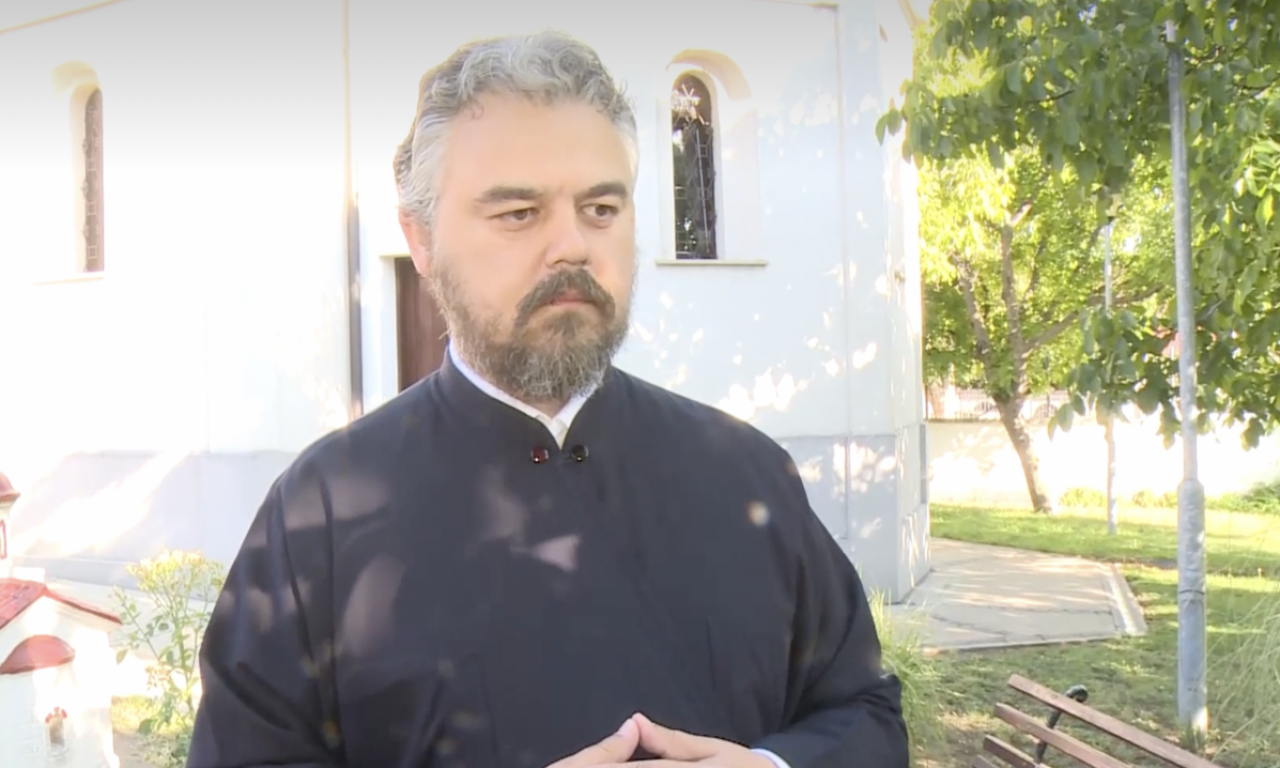 OBIČAJI ZA PETROVDAN KOJI SU SE ZADRŽALI U BEOGRADU Sveštenik pozvao vernike danas u crkvu, deca će se najviše radovati