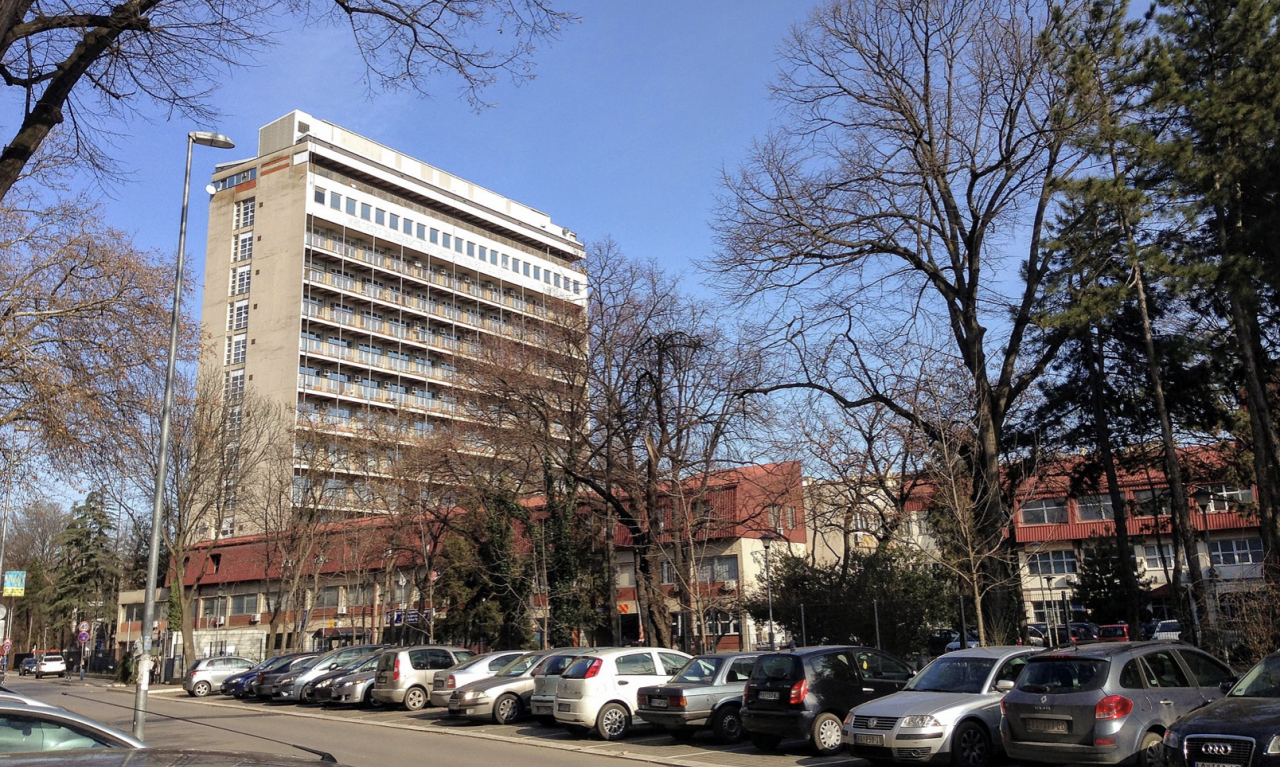 DEČAK SA TEŠKIM POVREDAMA STOMAKA HELIKOPTEROM PREBAČEN ZA BEOGRAD Hitno transportovan iz Banjaluke