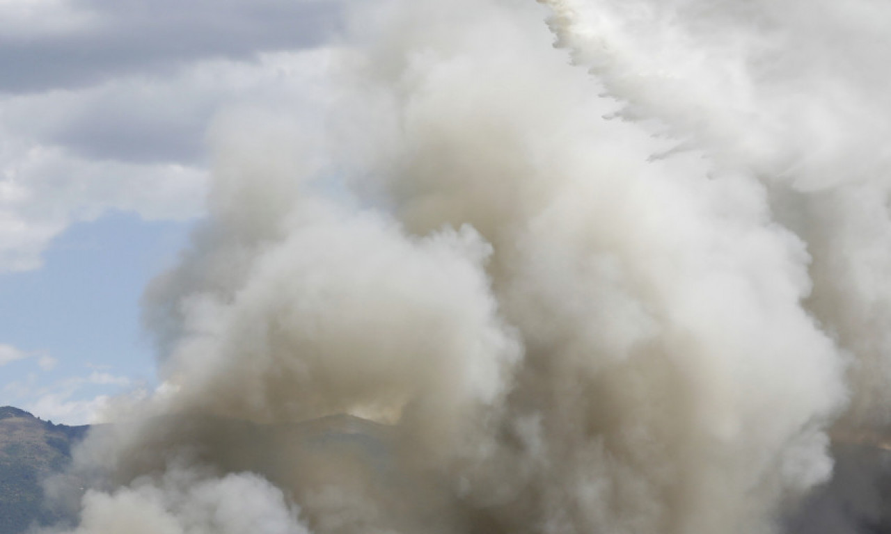 GORI PRIKOLICA PUNA TOALET PAPIRA Požar se širi - evo u kom delu Srbije gase buktinju!