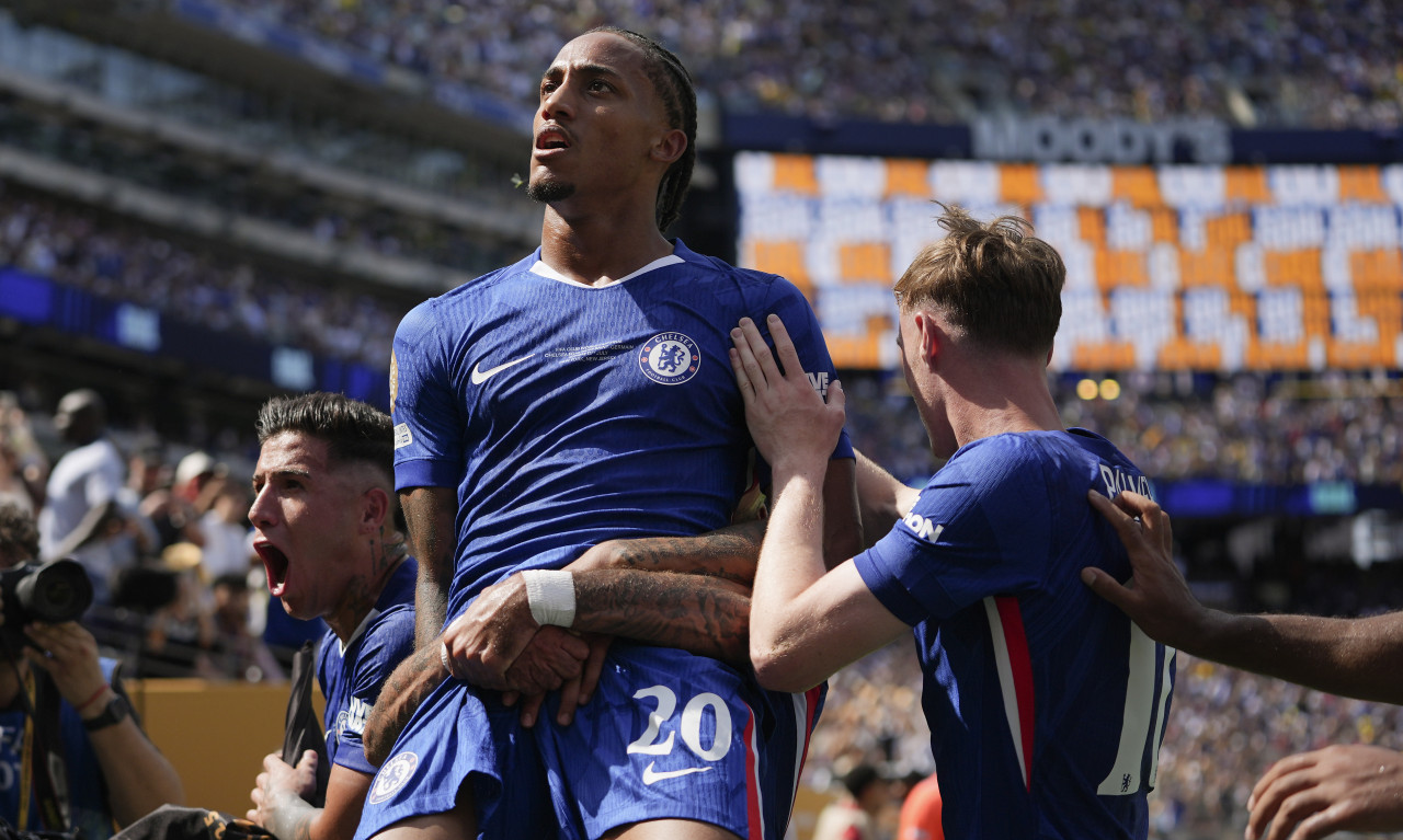 ŽOAO PEDRO UVEK LJUBI DVE TETOVAŽE PRE IZLASKA NA TEREN Životna priča igrača kog je Luis Enrike udario za čitanke (FOTO)